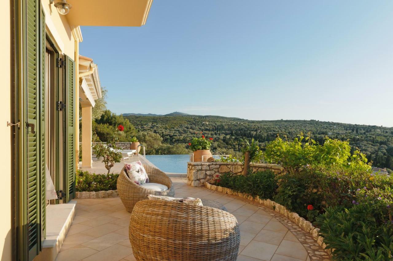 Artblue Villas Tsoukaládhes Esterno foto